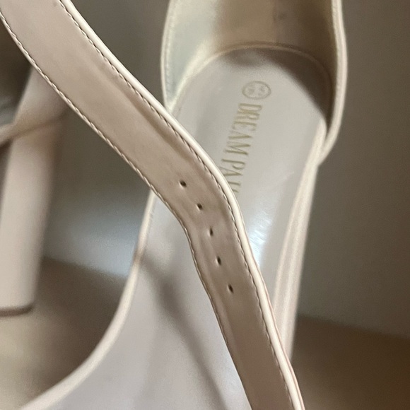 LIKE NEW / Dream Paris High Low Strappy Heel - Picture 6 of 6